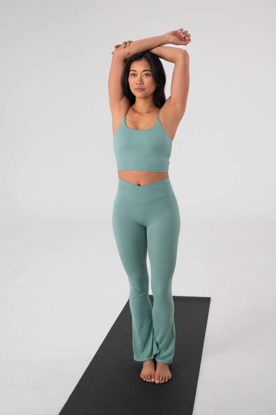 CLASSIC CROSSOVER FLARE  WEAR ACTIVE – WEARACTIVE