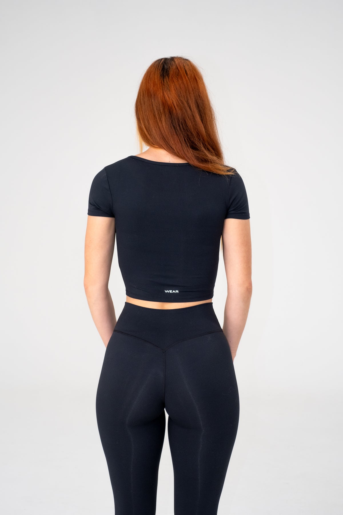 SECOND SKIN CROPPED TEE
