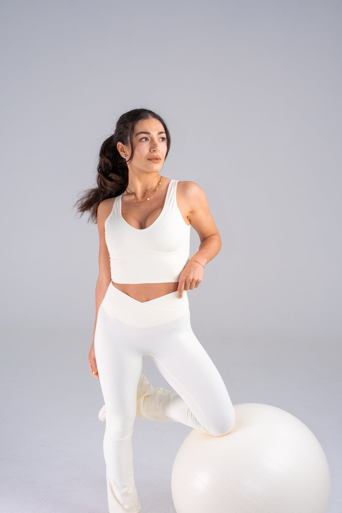 CONTOUR SUPPORT BRA