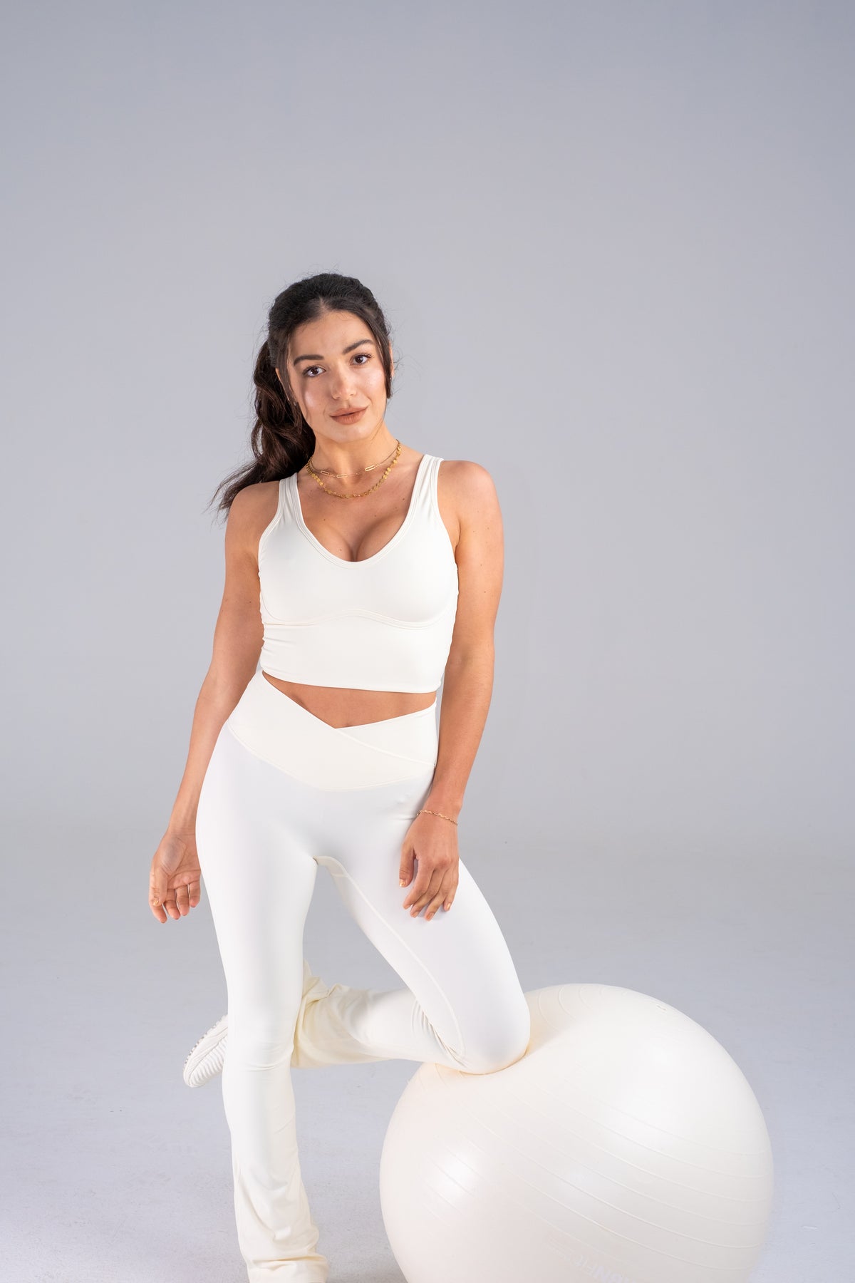 CONTOUR SUPPORT BRA