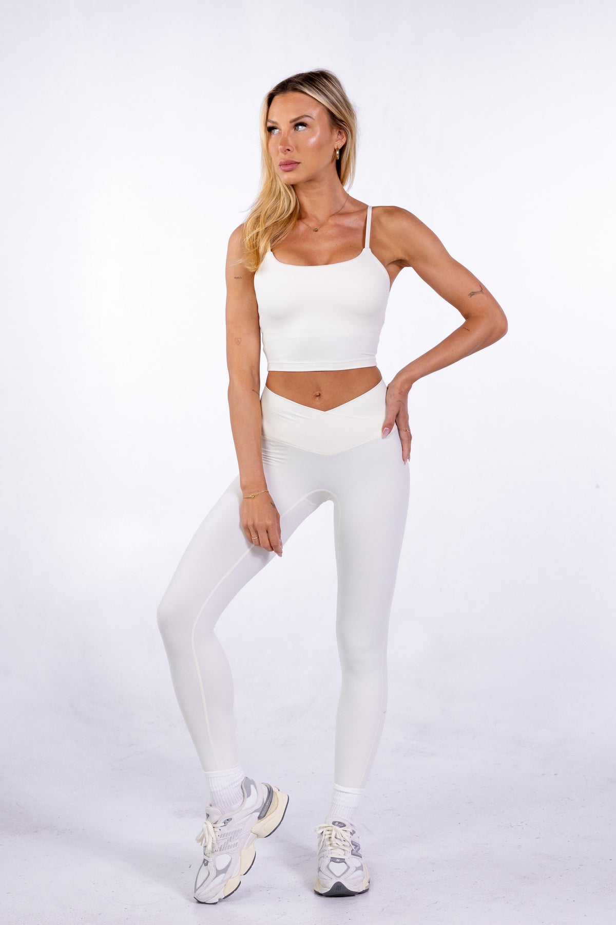Wear Active active wear cross over legging white